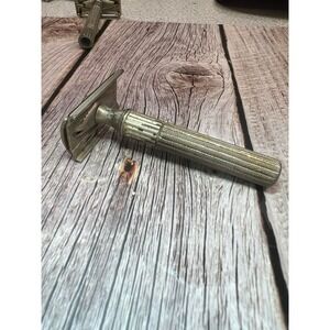 Gillette Safety Razor Vintage Twist Off Top Made In USA Silver REG US PAT OFF